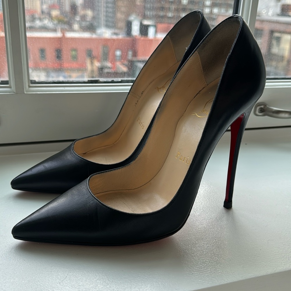 Christian Louboutin So Kate 120 Black Leather Pumps. Size 37